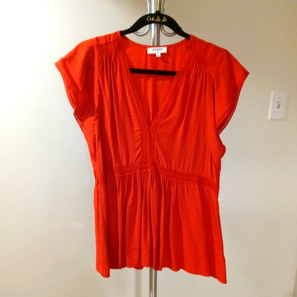 Red Cappes Sleeve Blouse